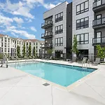 Little Athens - 4 Luxe Condos - West End